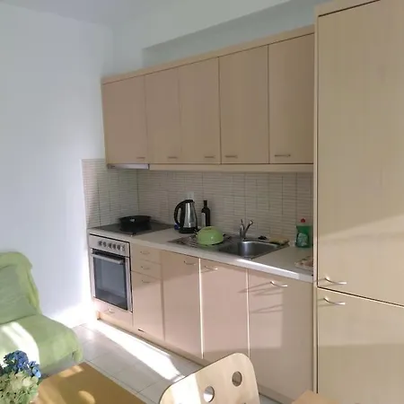 One Bedroom With Pool *