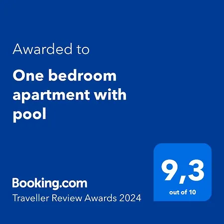 One Bedroom With Pool *